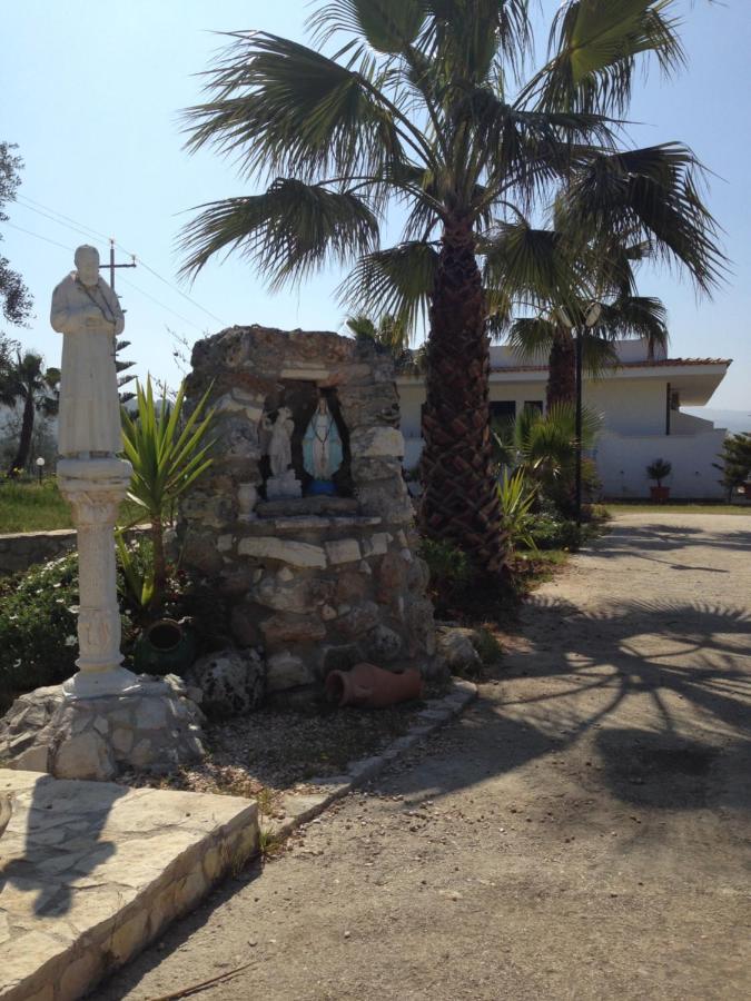 Villa Angela Case Vacanza Vieste Bagian luar foto